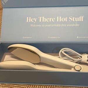 The Nori Press Garment Steamer